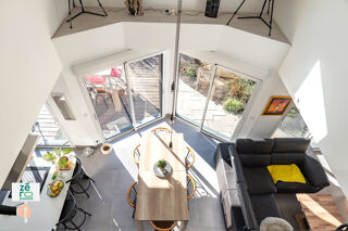 Vente Maison Maison familiale 4 chambres aux Pineaux   Terrain 815 m2   Panneaux solaires Les pineaux