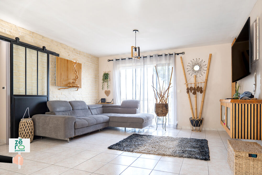Vente Maison Maison familiale avec piscine sur près de 2 000 m2 à La Bretonnière-la-Claye La bretonniere la claye