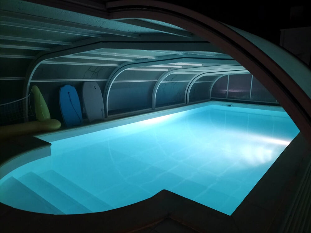 Maison familiale 6 chambres avec piscine chauffée, garages et espace indépendant Venansault (85190)