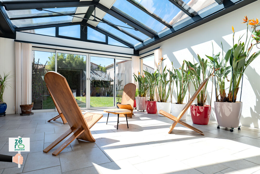 Ensemble immobilier dexception à Saint-Vincent-sur-Jard Maison + 2 logements ,Proche mer