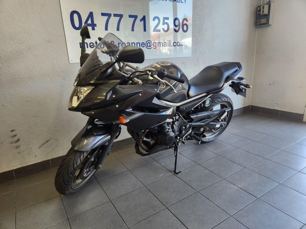 YAMAHA 2009 occasion 42300 Mably