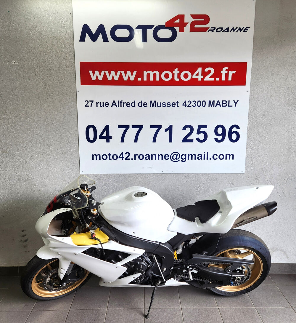 YAMAHA 2008 occasion 42300 Mably