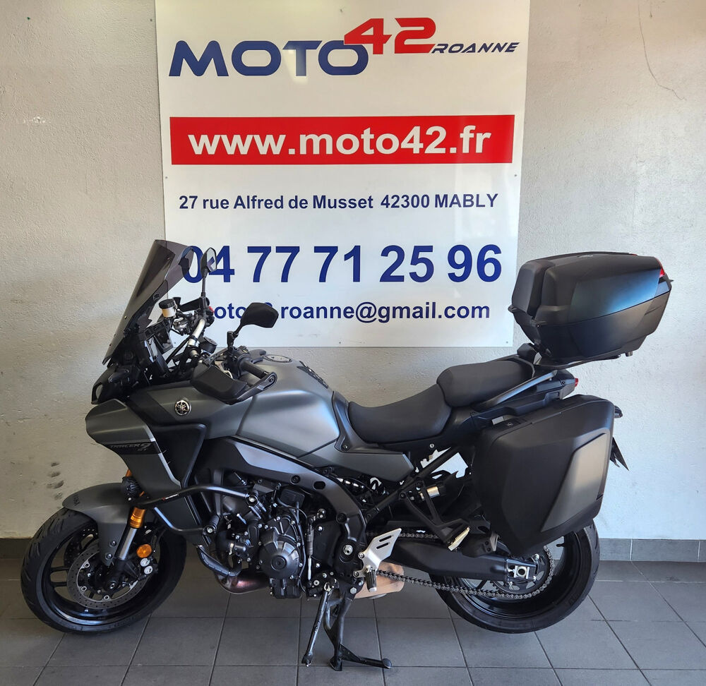 YAMAHA 2023 occasion 42300 Mably