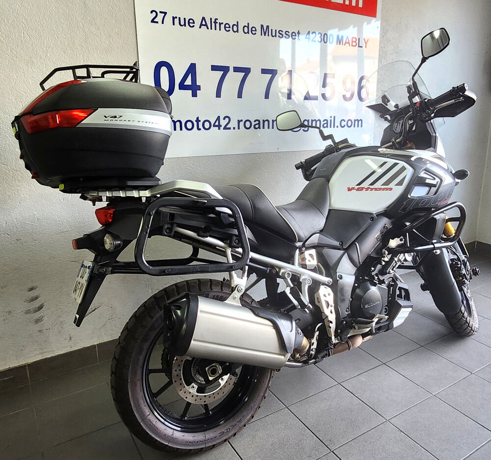 SUZUKI 2014 occasion 42300 Mably