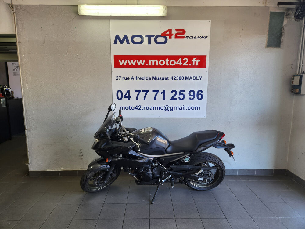 YAMAHA 2009 occasion 42300 Mably