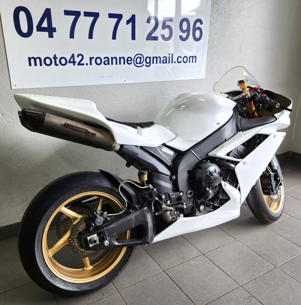 YAMAHA 2008 occasion 42300 Mably