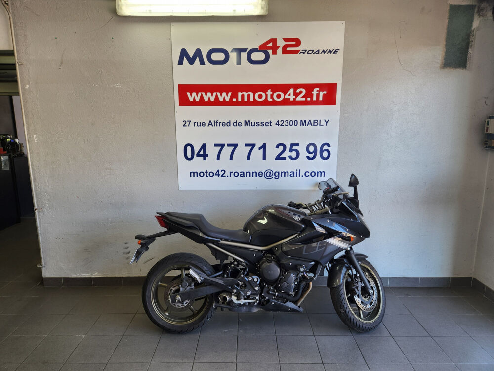 YAMAHA 2009 occasion 42300 Mably