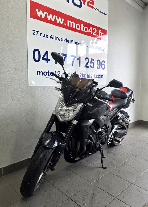 YAMAHA 2009 occasion 42300 Mably