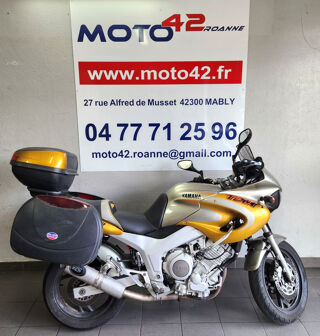 YAMAHA 1999 occasion 42300 Mably