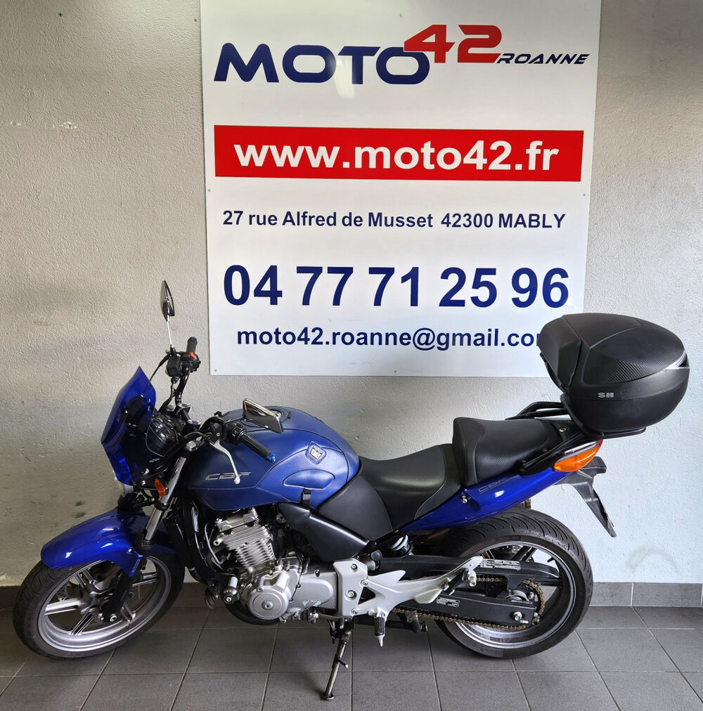 HONDA 2004 occasion 42300 Mably