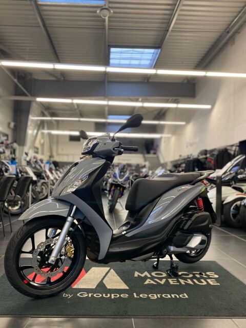 Annonce voiture Scooter PIAGGIO 3899 