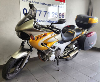 YAMAHA 1999 occasion 42300 Mably