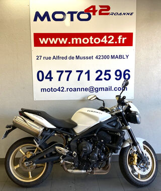 TRIUMPH 2011 occasion 42300 Mably