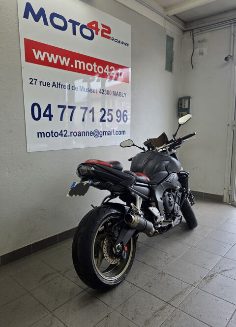 YAMAHA 2009 occasion 42300 Mably