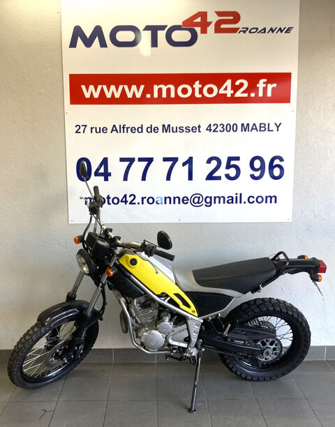 Moto YAMAHA 2005 occasion Mably 42300