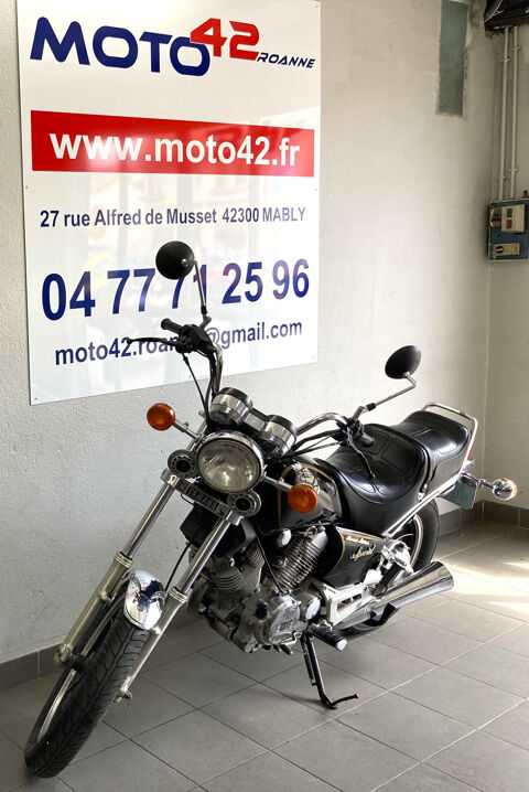 YAMAHA 1990 occasion 42300 Mably