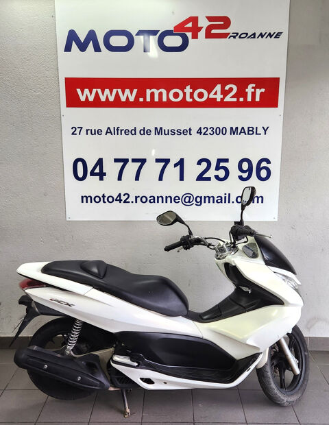 HONDA 2012 occasion 42300 Mably