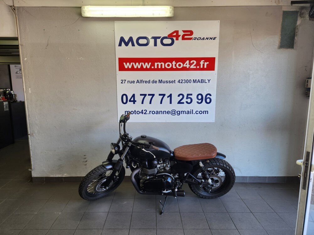 TRIUMPH 2001 occasion 42300 Mably