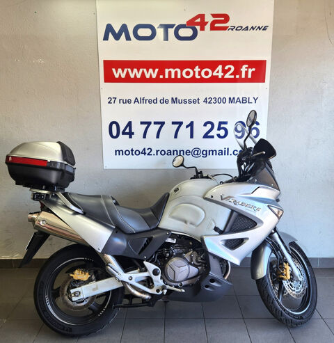 HONDA 2006 occasion 42300 Mably