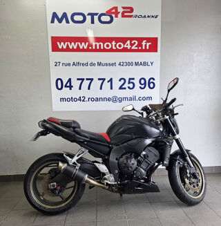 YAMAHA 2009 occasion 42300 Mably
