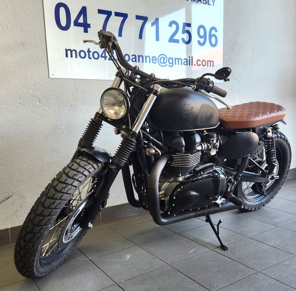 TRIUMPH 2001 occasion 42300 Mably