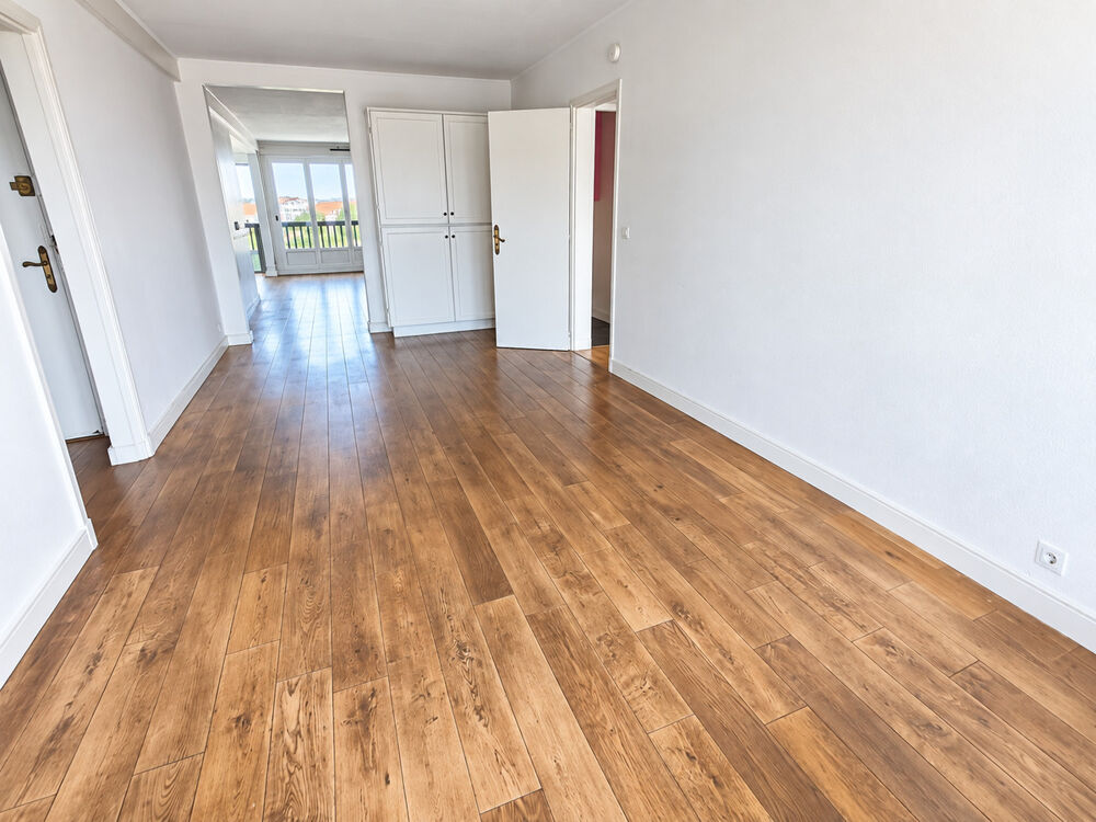 vente Appartement - 5 pièce(s) - 114 m² Saint-Jean-de-Luz (64500)