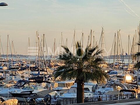 ST LAURENT SUR LE PORT DE PLAISANCE : VEND CHARMANT RESTAURANT VUE MER 387000 06700 Saint laurent du var