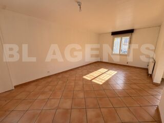  Maison  vendre 11 pices 230 m