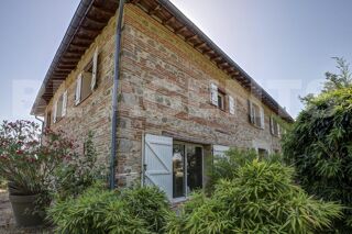  Maison � vendre 10 pi�ces 333 m�