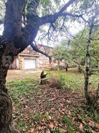  Maison  vendre 7 pices 230 m