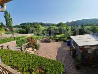  Maison  vendre 8 pices 238 m