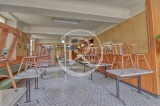  Maison  vendre 6 pices 190 m