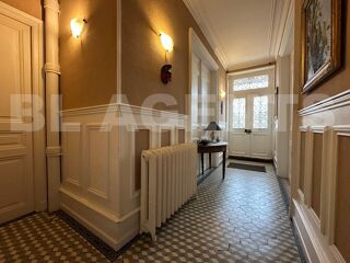  Maison � vendre 10 pi�ces 247 m�