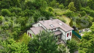  Maison  vendre 9 pices 179 m