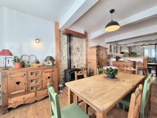  Maison  vendre 8 pices 234 m