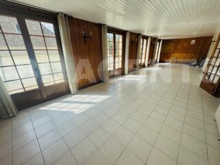  Maison  vendre 6 pices 180 m