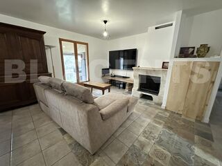  Maison  vendre 8 pices 185 m