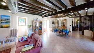  Maison  vendre 8 pices 230 m