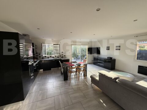   AGREABLE PLAIN-PIED DANS QUARTIER RECHERCHE Maison - 6 pi�ce(s) - 101 m�