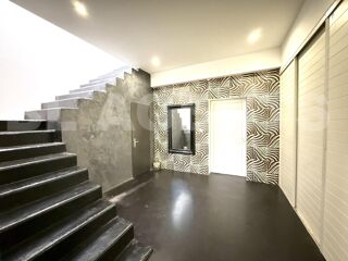  Maison � vendre 6 pi�ces 215 m�