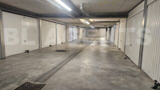  Parking / Garage  vendre 13 m