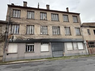  Immeuble  vendre 1900 m
