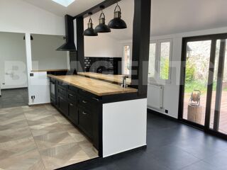  Maison  vendre 6 pices 137 m