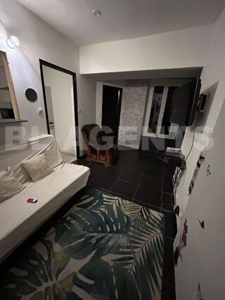 Appartement  vendre 2 pices 100 m