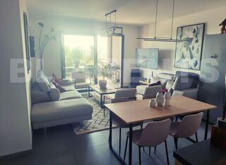  Appartement  vendre 4 pices 79 m