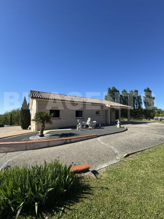  Maison � vendre 8 pi�ces 214 m�