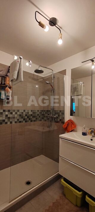  Appartement � vendre 2 pi�ces 50 m� Toulon