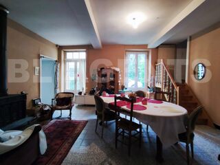  Maison � vendre 7 pi�ces 240 m�