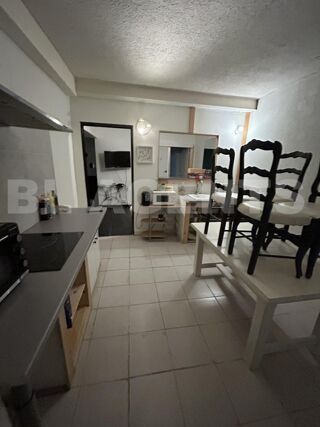  Appartement  vendre 2 pices 100 m