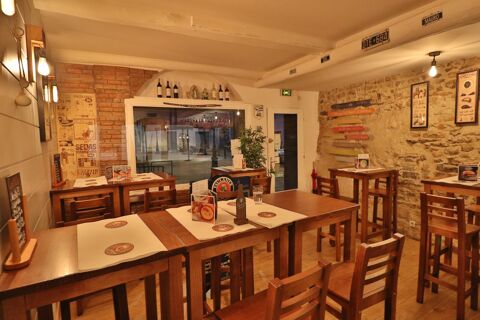 MURS D'UN FONDS DE COMMERCE- NIMES - CENTRE-VILLE - RESTAURANT - CHARME - ANCIEN - RENOVE 247500 30000 Nimes